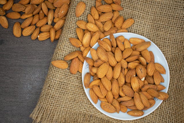 organic almonds